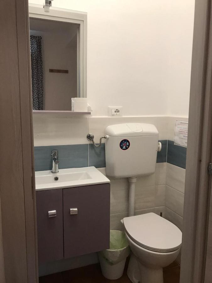 לינה וארוחת בוקר פיזה A Casa Di Lucia מראה חיצוני תמונה