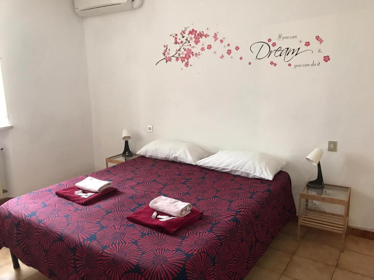 לינה וארוחת בוקר פיזה A Casa Di Lucia מראה חיצוני תמונה